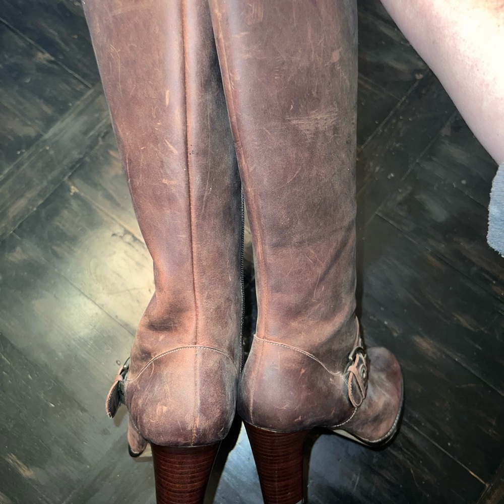 Boots - Picture 3 of 8